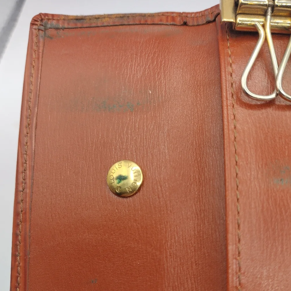 LOUIS VUITTON key case Epi Leather Authentic USED T20370